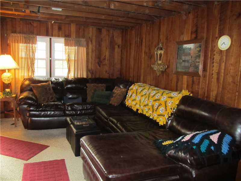 1201 Renton Road Plum, PA 15239 - Photo 15 of 22 Family Room.