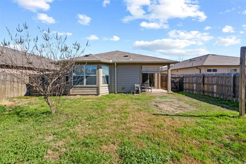 $1,825 | 631 Pinnacle Drive, Georgetown, TX 78626
