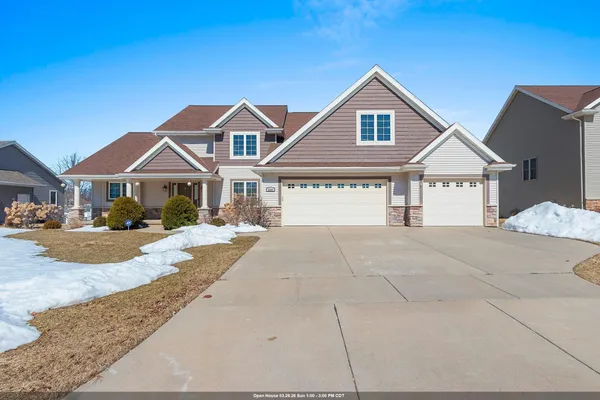 $580,000 | 3585 Glen Abbey Drive, Green Bay, WI 54311