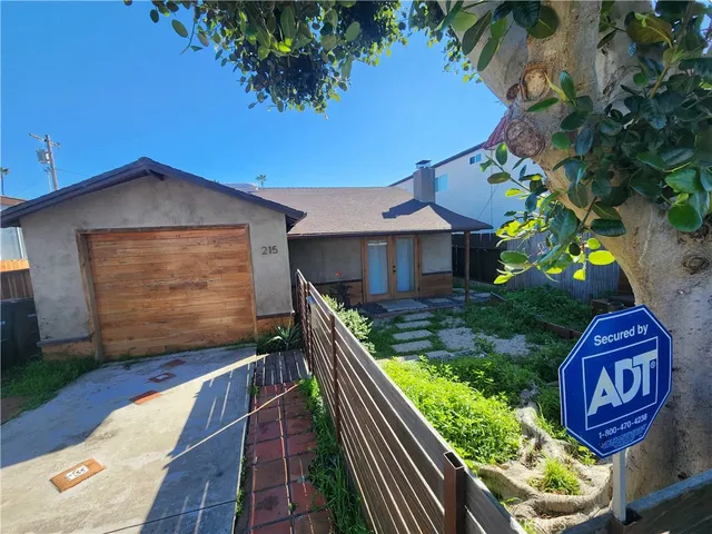 $1,249,000 | 215 Avenida Rosa, San Clemente, CA 92672