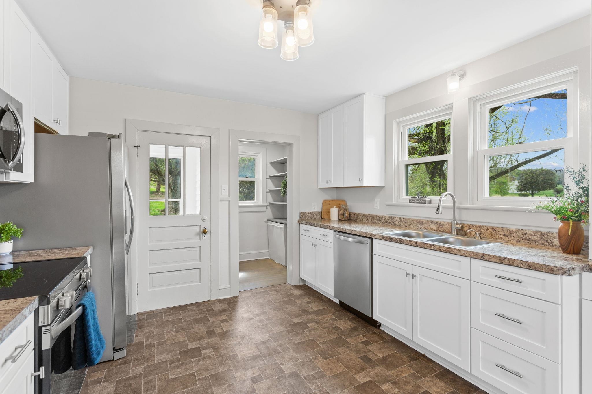 12204 Daphna Road Broadway, VA 22815 - Photo 11 of 31