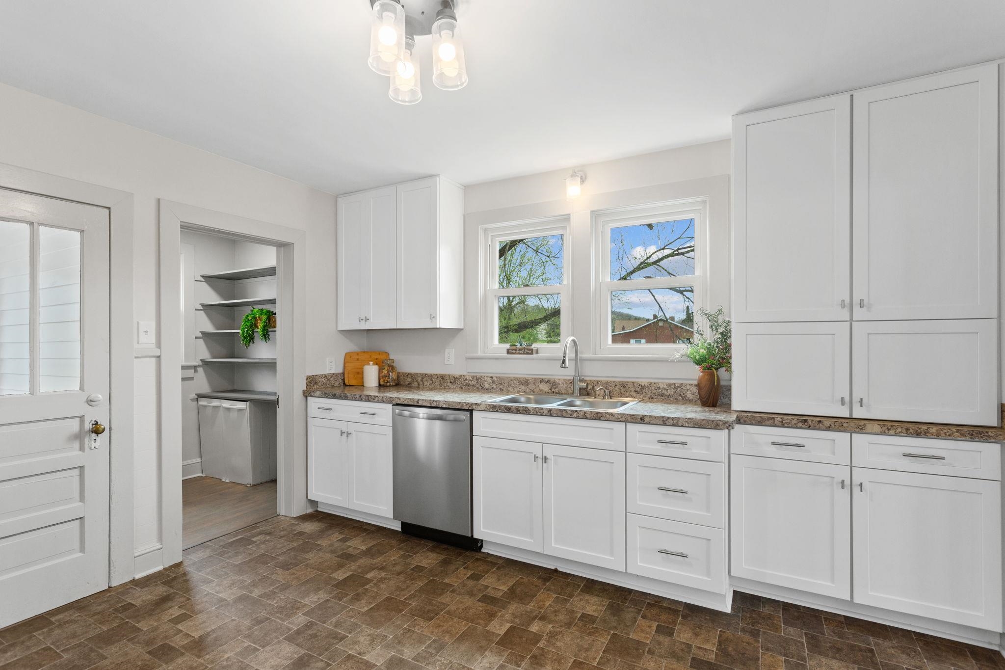 12204 Daphna Road Broadway, VA 22815 - Photo 12 of 31