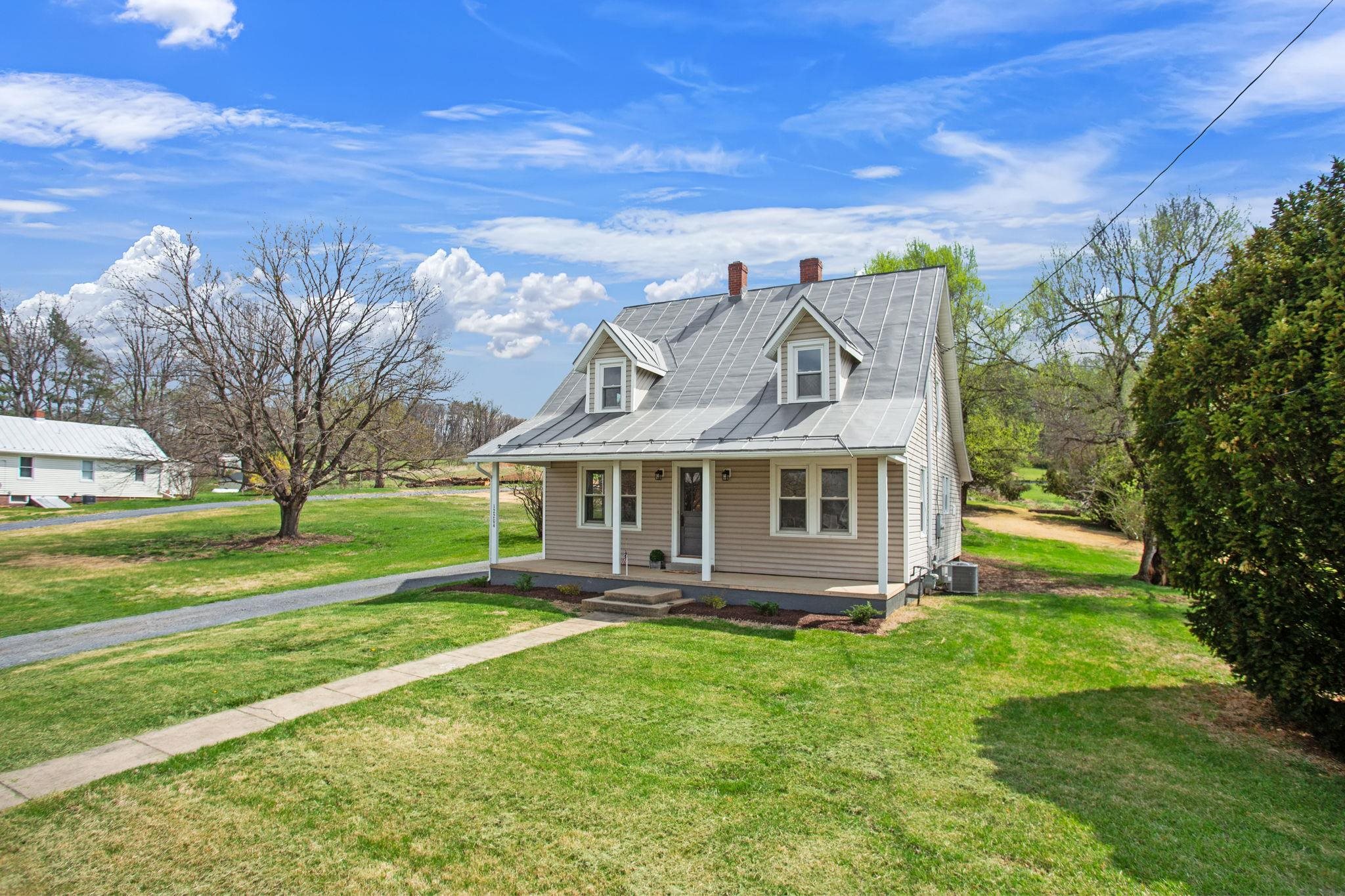 12204 Daphna Road Broadway, VA 22815 - Photo 3 of 31