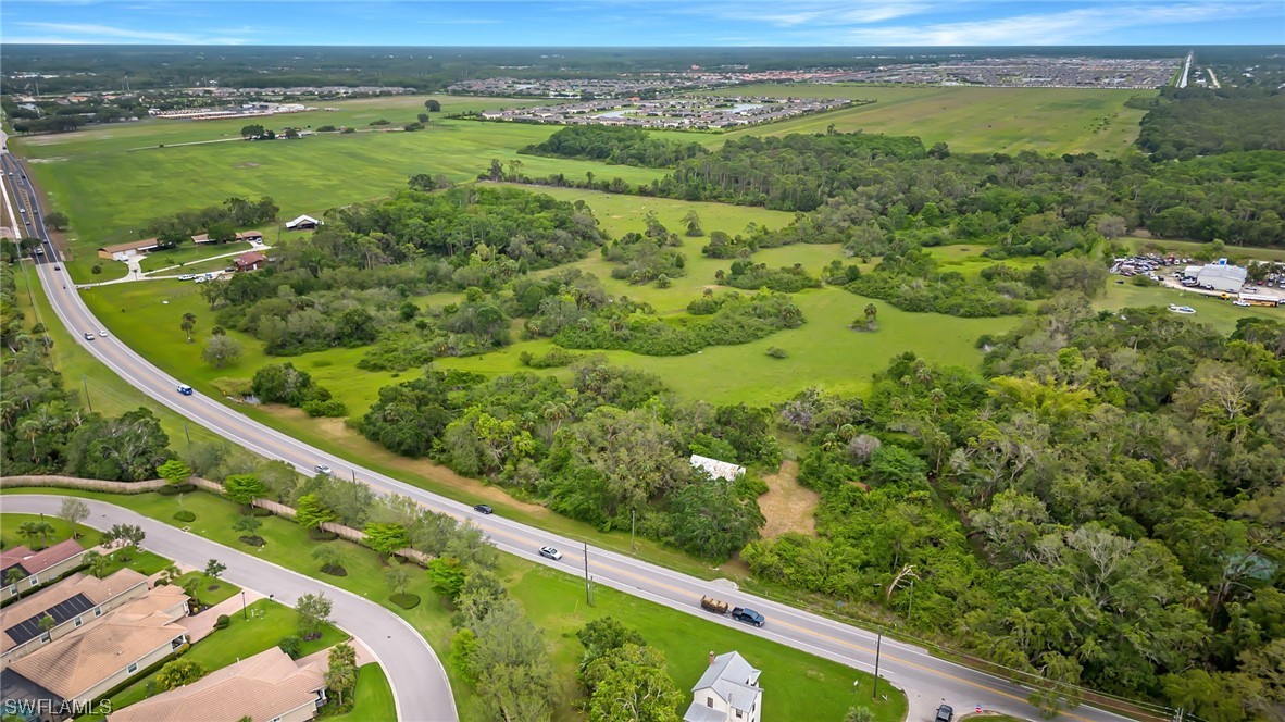 3971 Buckingham Road Fort Myers, FL 33905 - Photo 4 of 21 Gallery Image 4