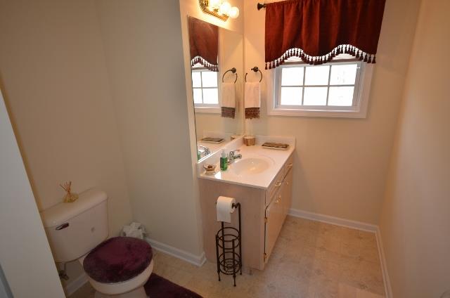 1453 Keesee Road Clarksville, TN 37040 - Photo 16 of 17 Full Third Bath is Basement