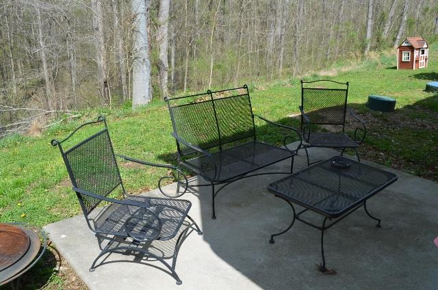 1453 Keesee Road Clarksville, TN 37040 - Photo 5 of 17 Rear Patio