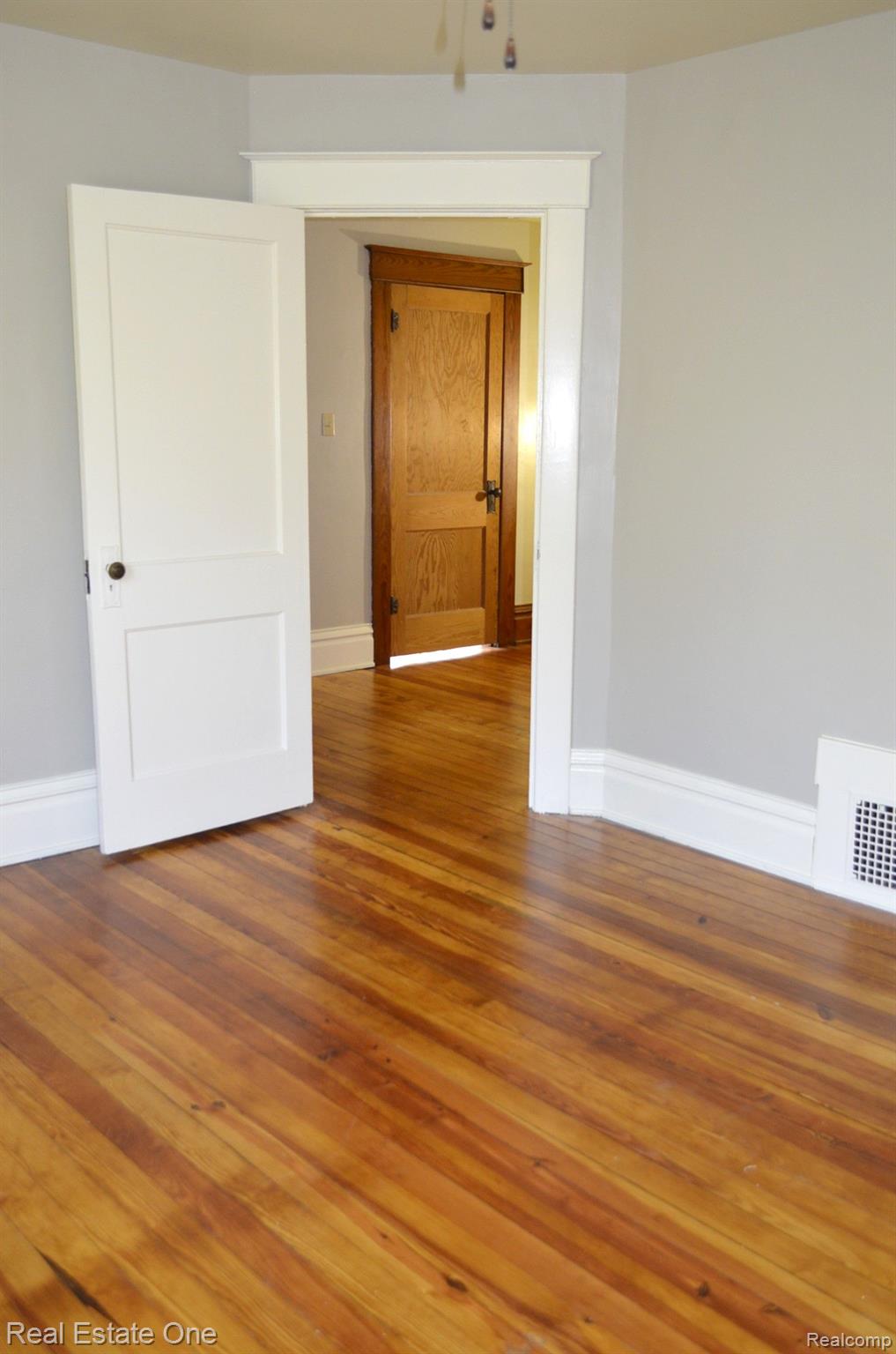 310 Maple Street Howell, MI 48843 - Photo 26 of 48 Bedroom 4