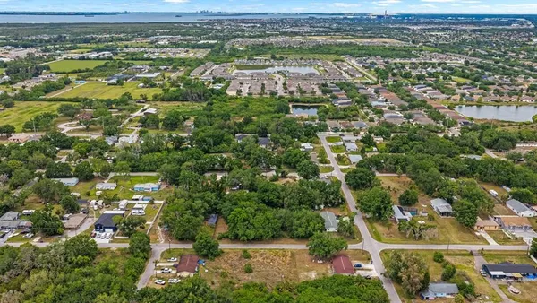$90,000 | 704 1st Avenue Northeast, Ruskin, FL 33570