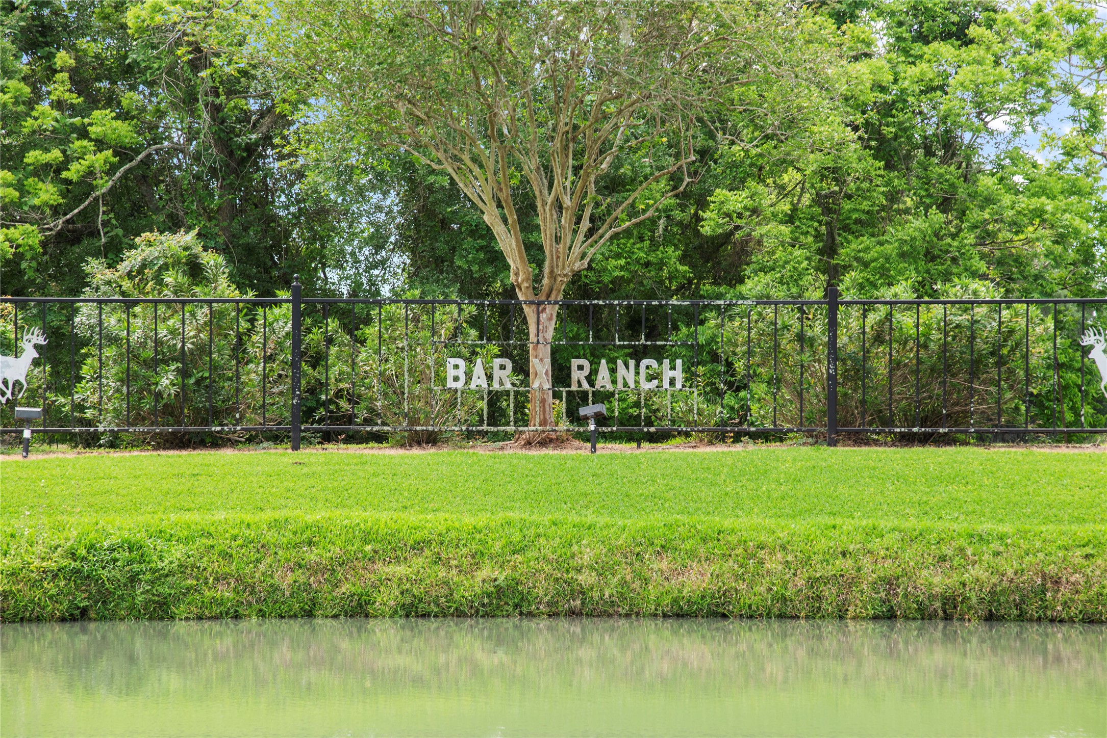 1127 Saddlehorn Bend Angleton, TX 77515 - Photo 7 of 23 a view of a park with large trees