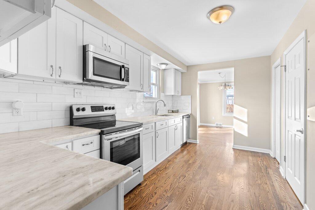 2063 Inchcliff Road Columbus, OH 43221 - Photo 12 of 27 2063 Inchcliff Road-14.jpg-SMALL