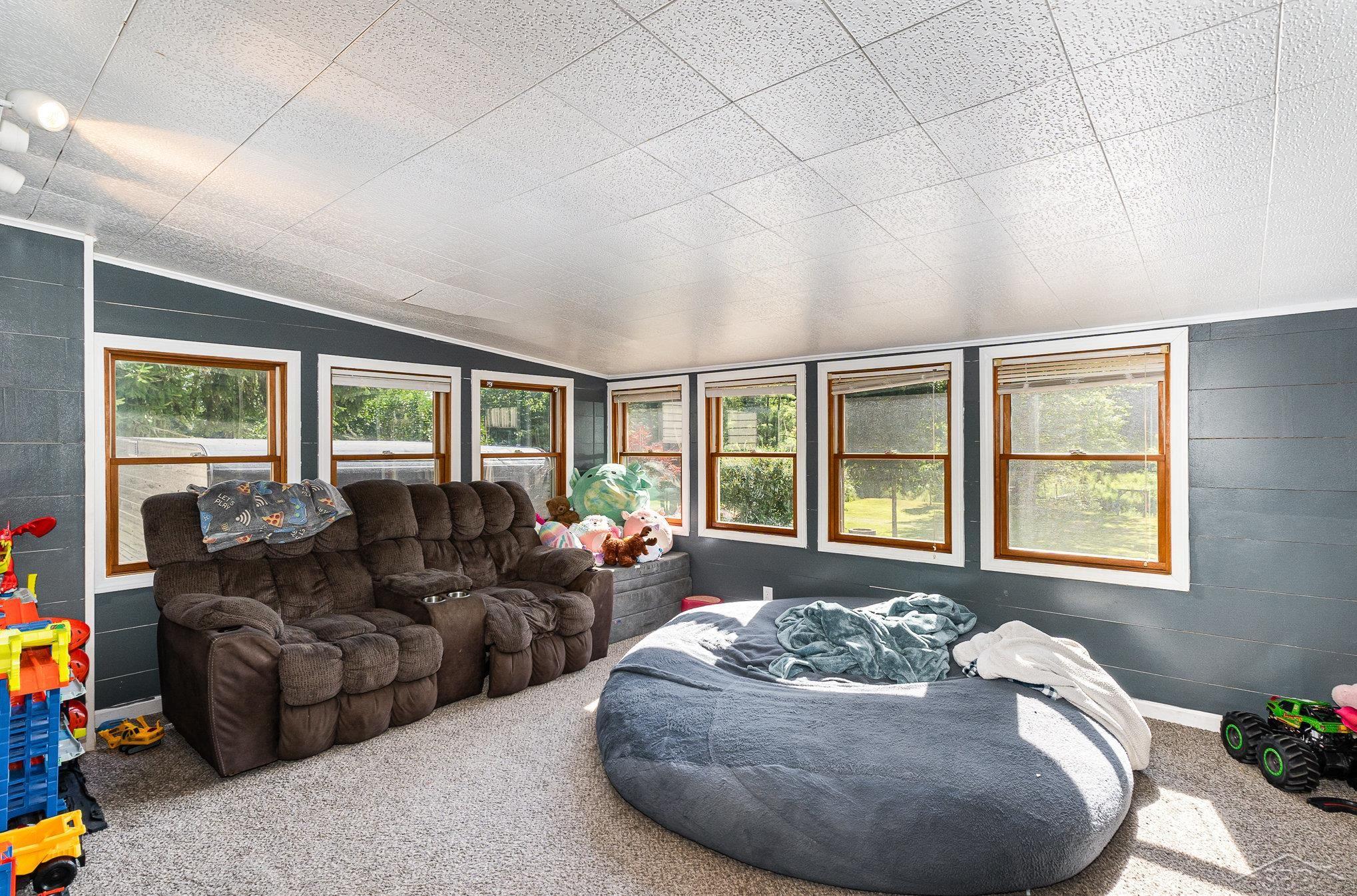 4625 North Hemlock Road Hemlock, MI 48626 - Photo 10 of 34