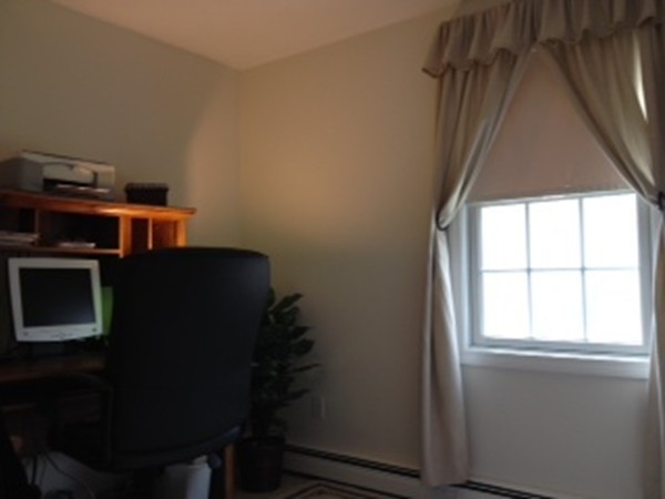 7 Harkins Way Wareham, MA 02571 - Photo 11 of 25 Gallery Image 11