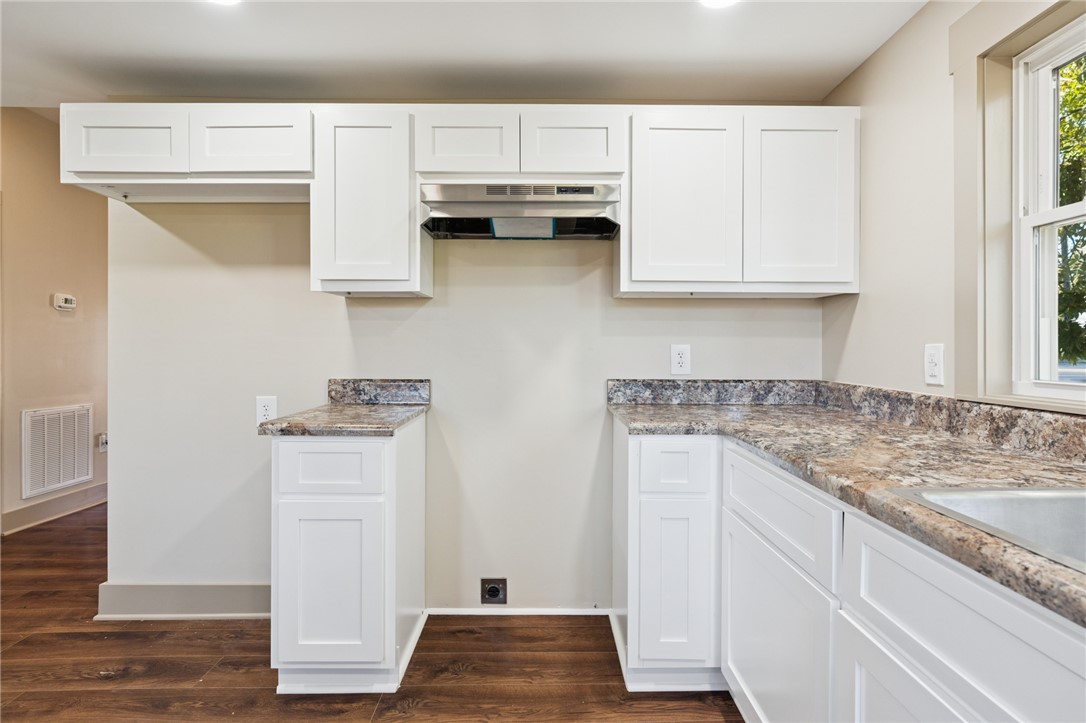 104 West 1st Street Williamston, SC 29697 - Photo 5 of 17