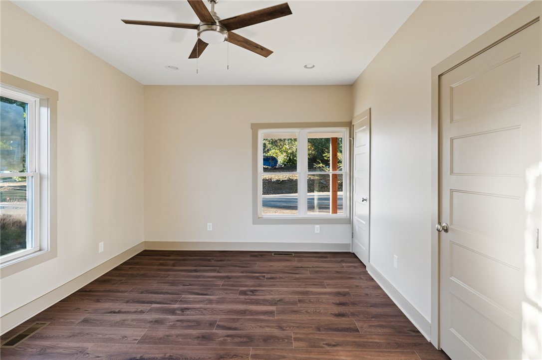 104 West 1st Street Williamston, SC 29697 - Photo 7 of 17