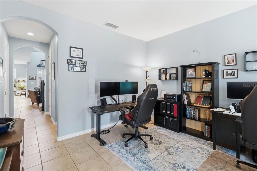 534 Terrace Spring Drive Orlando, FL 32828 - Photo 4 of 29
