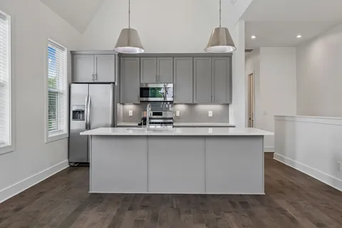 $450,000 | 700 James Avenue, Unit 28, Nashville, TN 37209