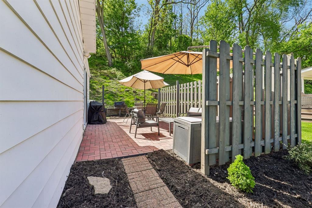 195 Parkedge Road Pittsburgh, PA 15220 - Photo 37 of 46 Brick Side Patio