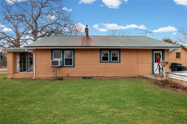 $245,000 | 12206 Northeast State Rte D, Butler, MO 64730