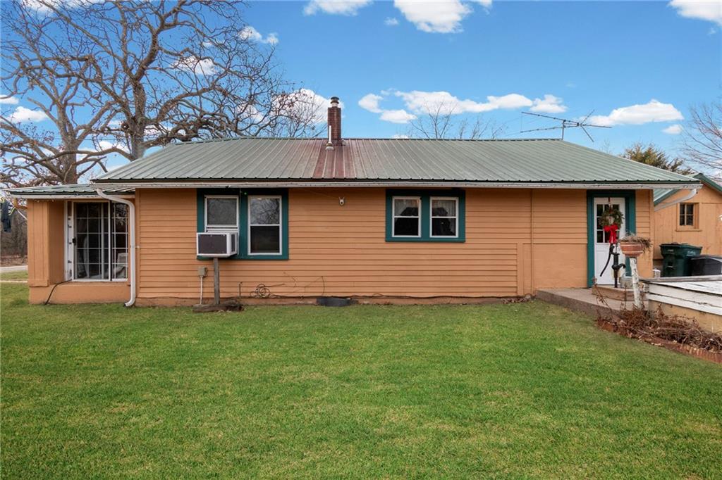 12206 Northeast State Rte D Butler, MO 64730 - Photo 1 of 47