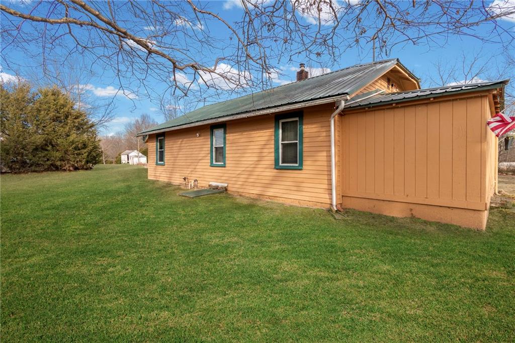 12206 Northeast State Rte D Butler, MO 64730 - Photo 30 of 47