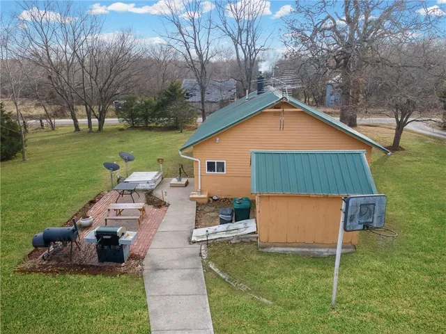 $245,000 | 12206 Northeast State Rte D, Butler, MO 64730