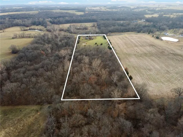 $245,000 | 12206 Northeast State Rte D, Butler, MO 64730