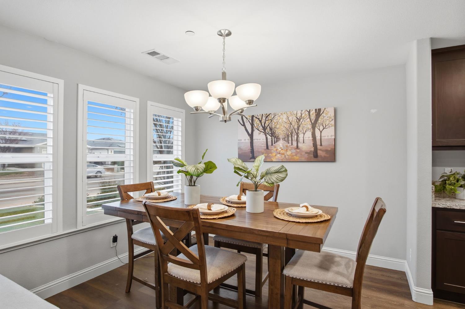 576 Janell Court Merced, CA 95341 - Photo 5 of 25