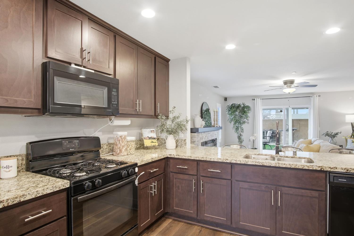 576 Janell Court Merced, CA 95341 - Photo 7 of 25