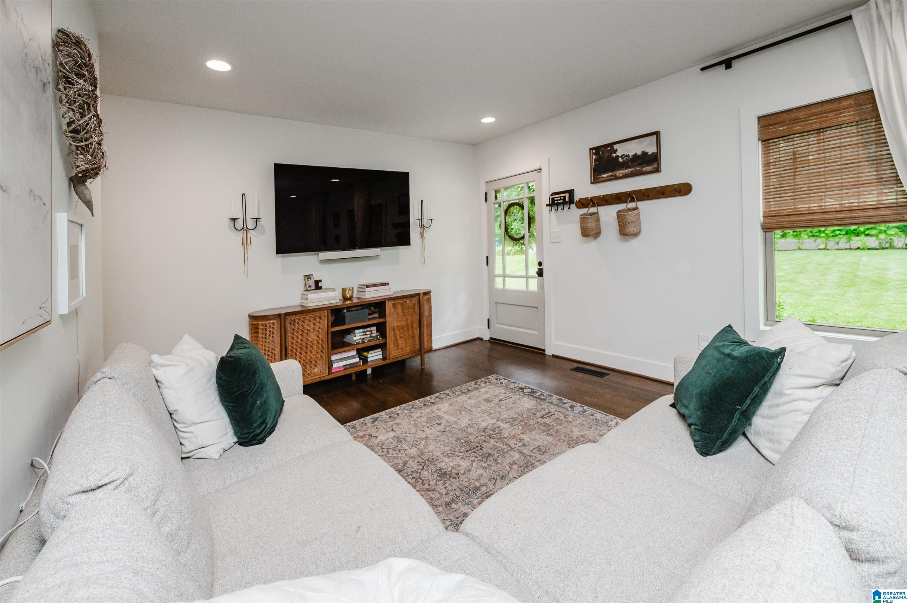 517 Oxmoor Road Birmingham, AL 35209 - Photo 5 of 39