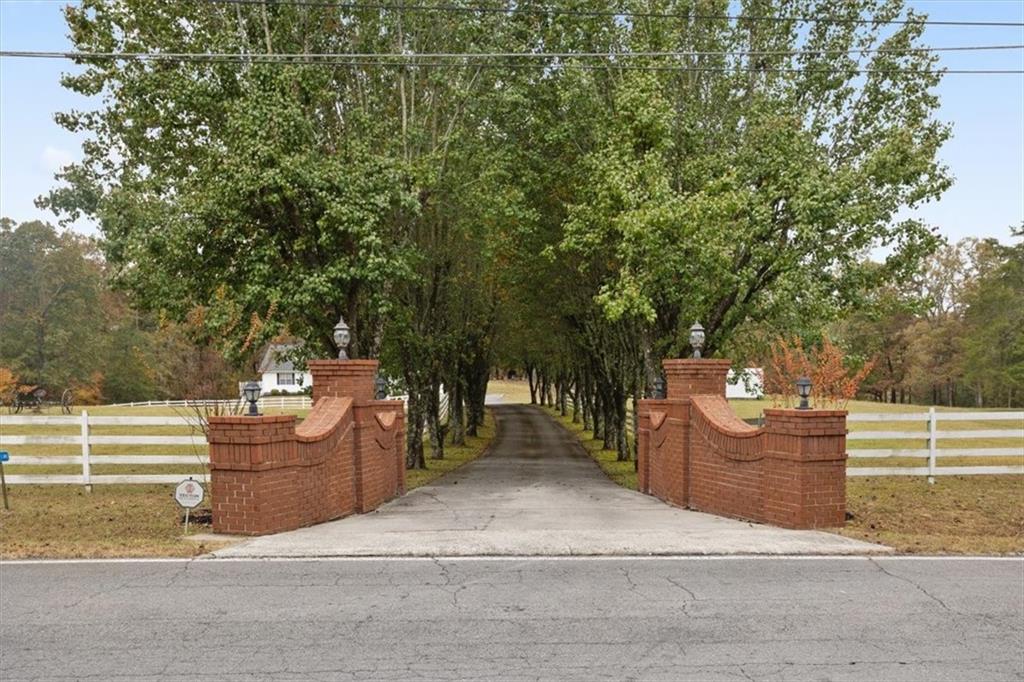 871 Robinson Road Chatsworth, GA 30705 - Photo 4 of 47