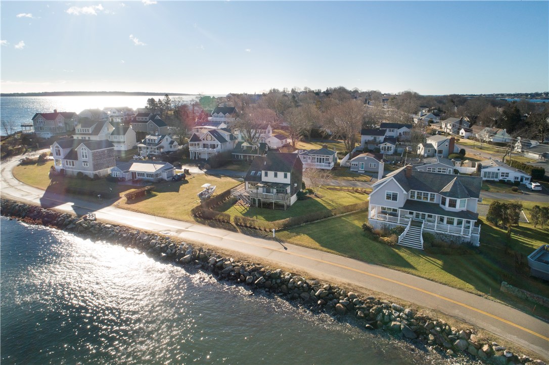48 Anchorage Road Narragansett, RI 02882 - Photo 3 of 39
