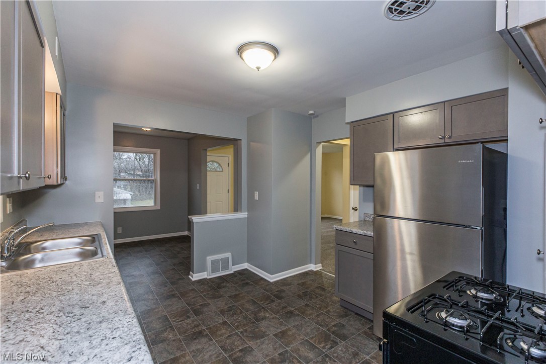 340 Hillman Road Akron, OH 44312 - Photo 12 of 31