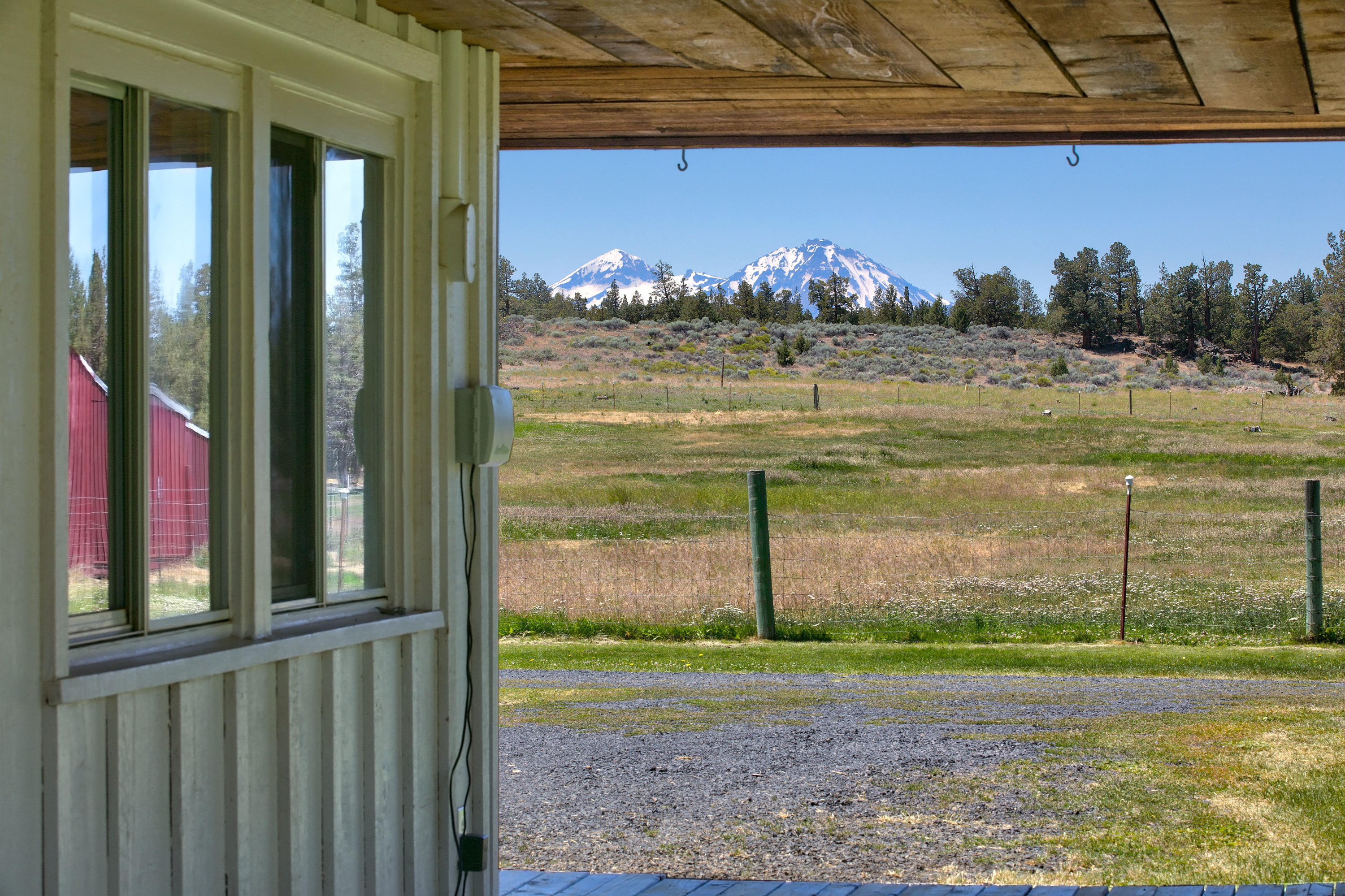 66295 Gerking Market Road Bend, OR 97703 - Photo 8 of 27 08