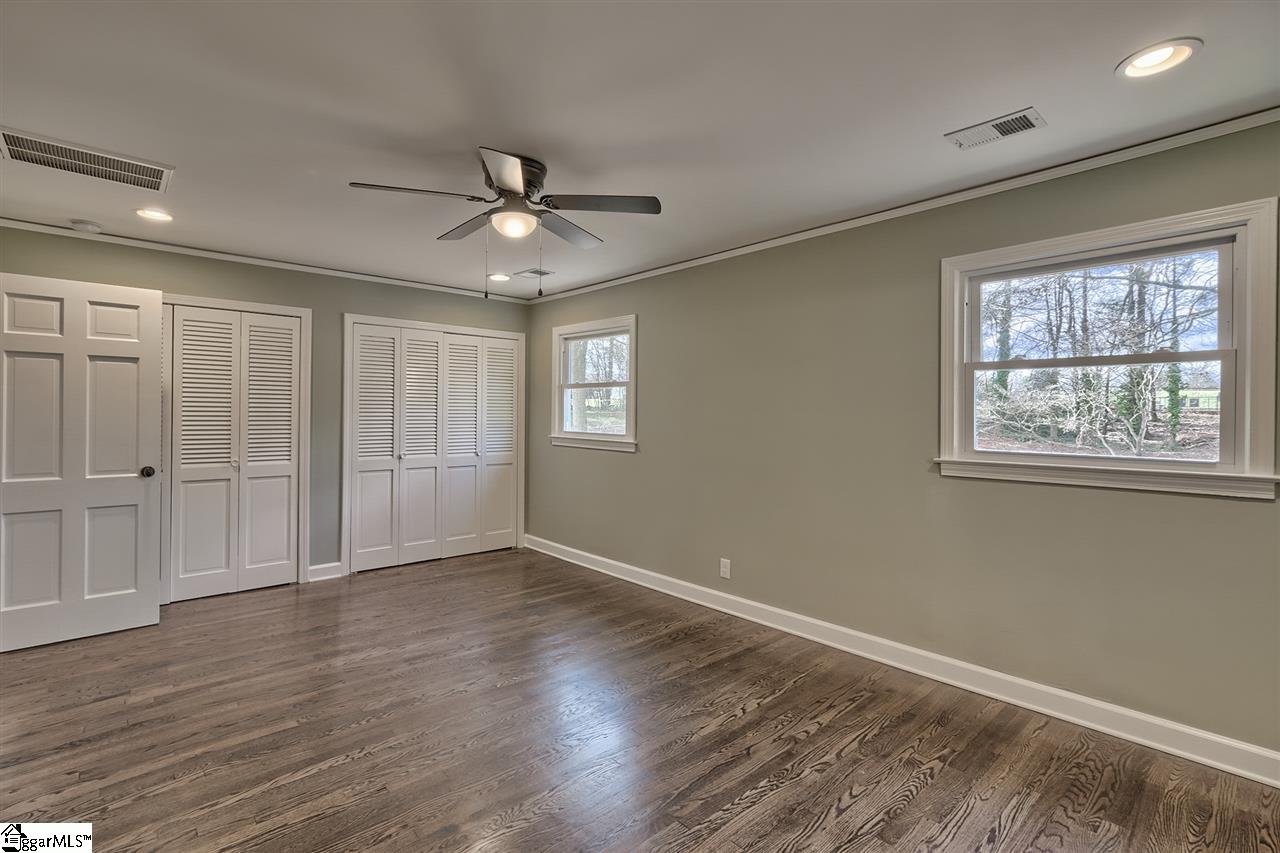 4 Spring Valley Road Greenville, SC 29615 - Photo 17 of 34 Gallery Image 17