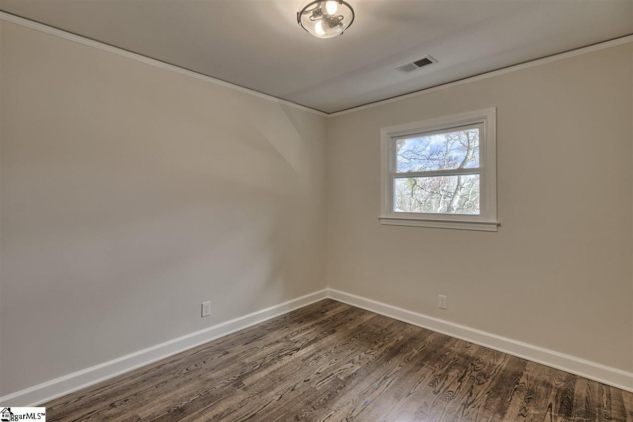 4 Spring Valley Road Greenville, SC 29615 - Photo 21 of 34 Gallery Image 21