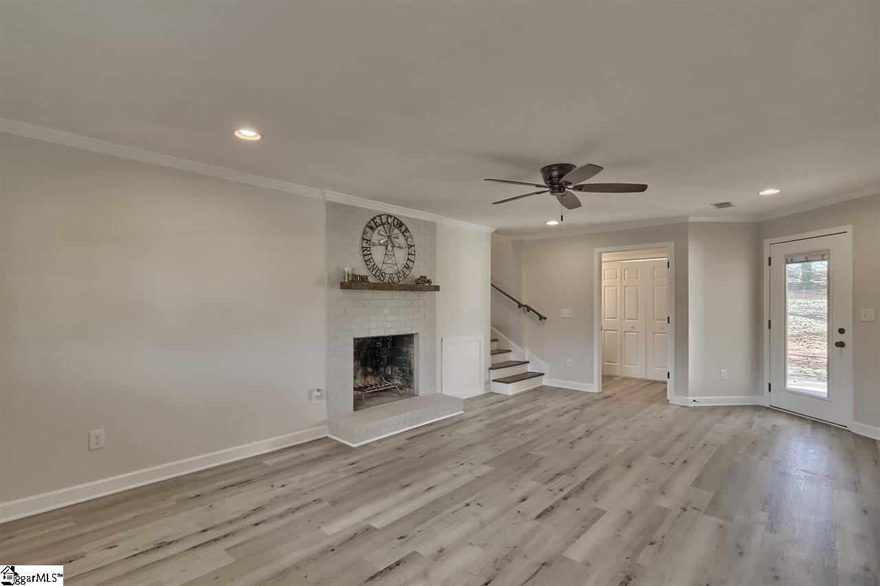 4 Spring Valley Road Greenville, SC 29615 - Photo 27 of 34 Gallery Image 27