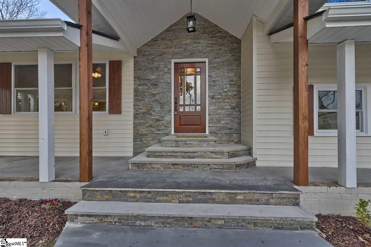 4 Spring Valley Road Greenville, SC 29615 - Photo 33 of 34 Gallery Image 33