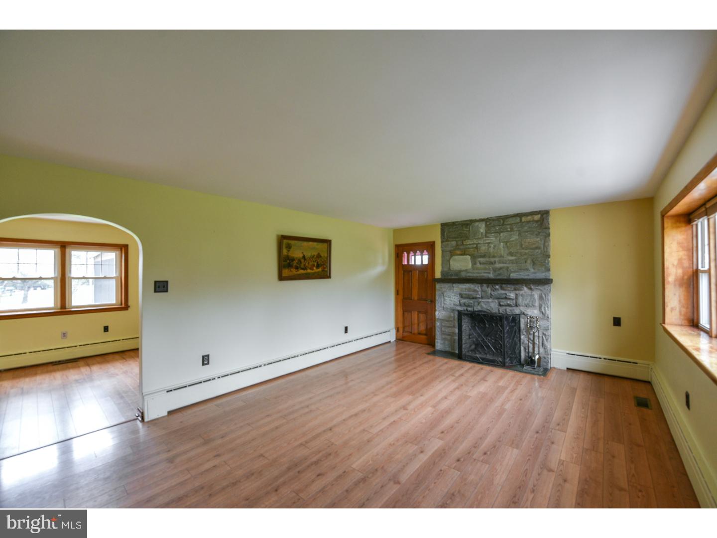 3881 Schuylkill Road Spring City, PA 19475 - Photo 4 of 25