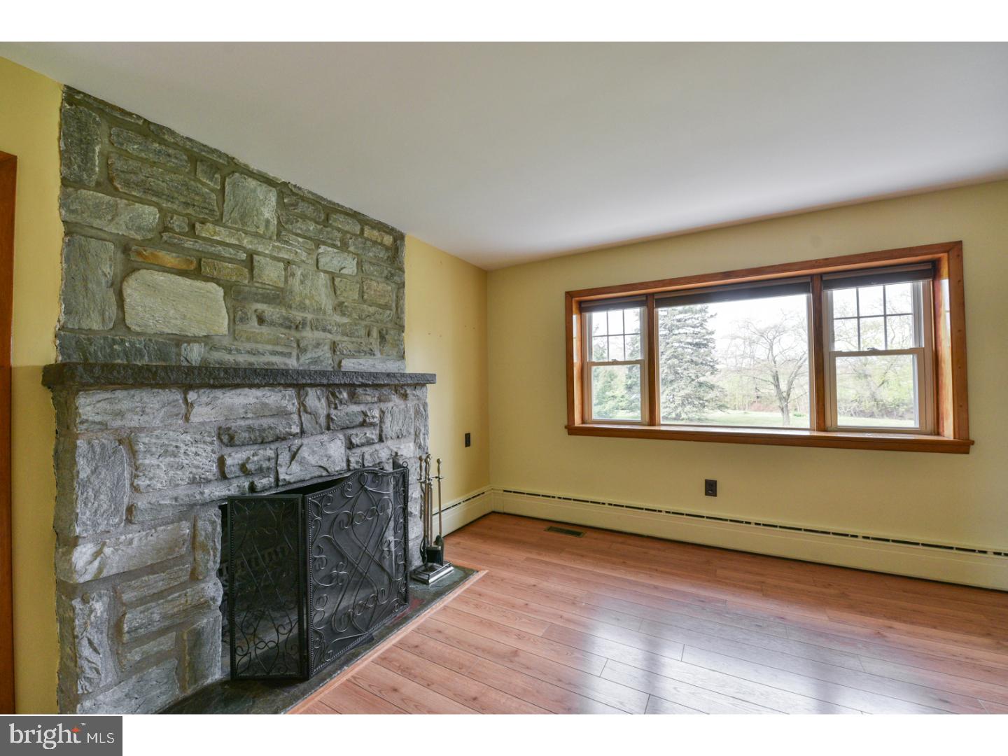 3881 Schuylkill Road Spring City, PA 19475 - Photo 6 of 25