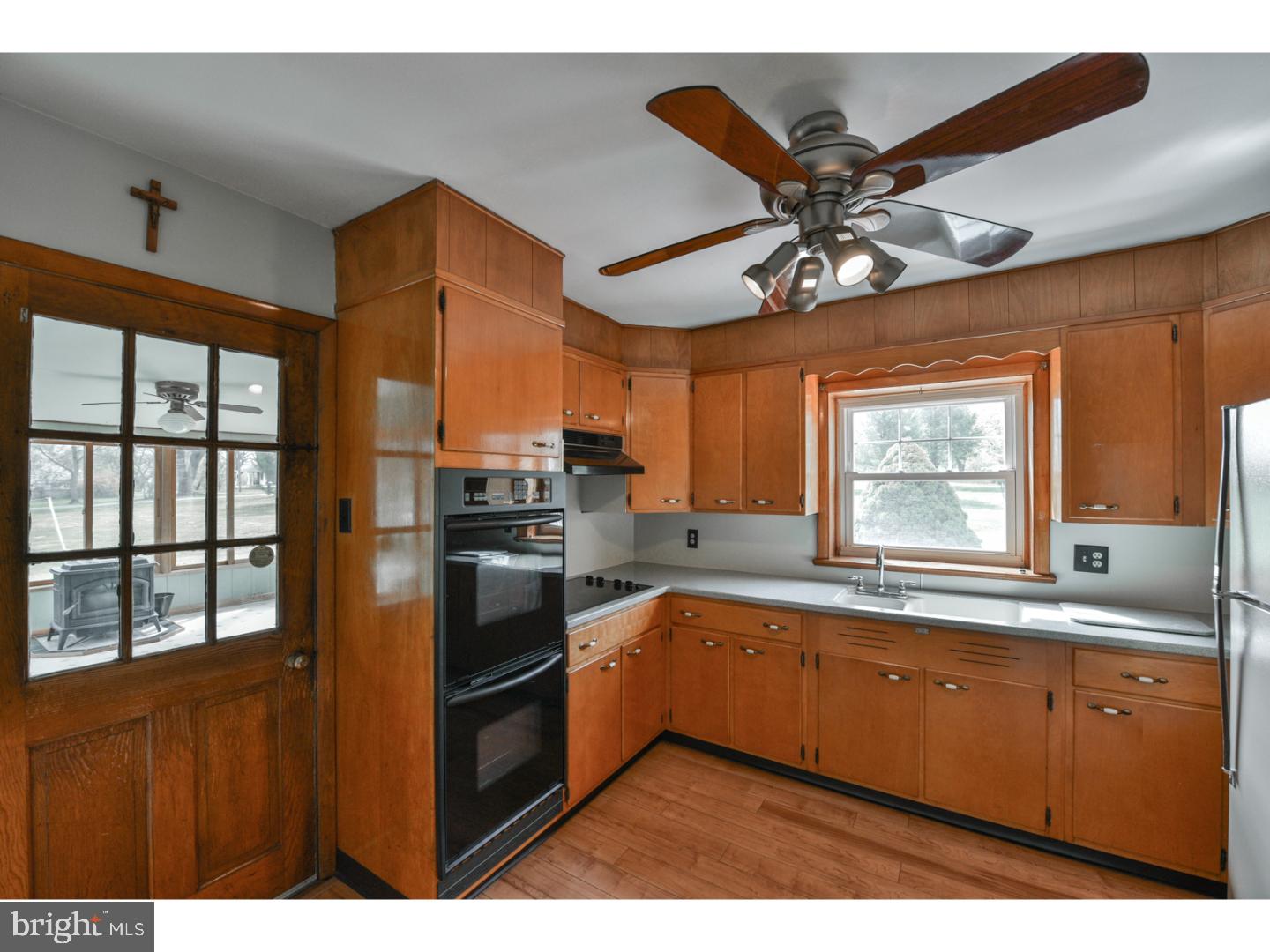 3881 Schuylkill Road Spring City, PA 19475 - Photo 9 of 25