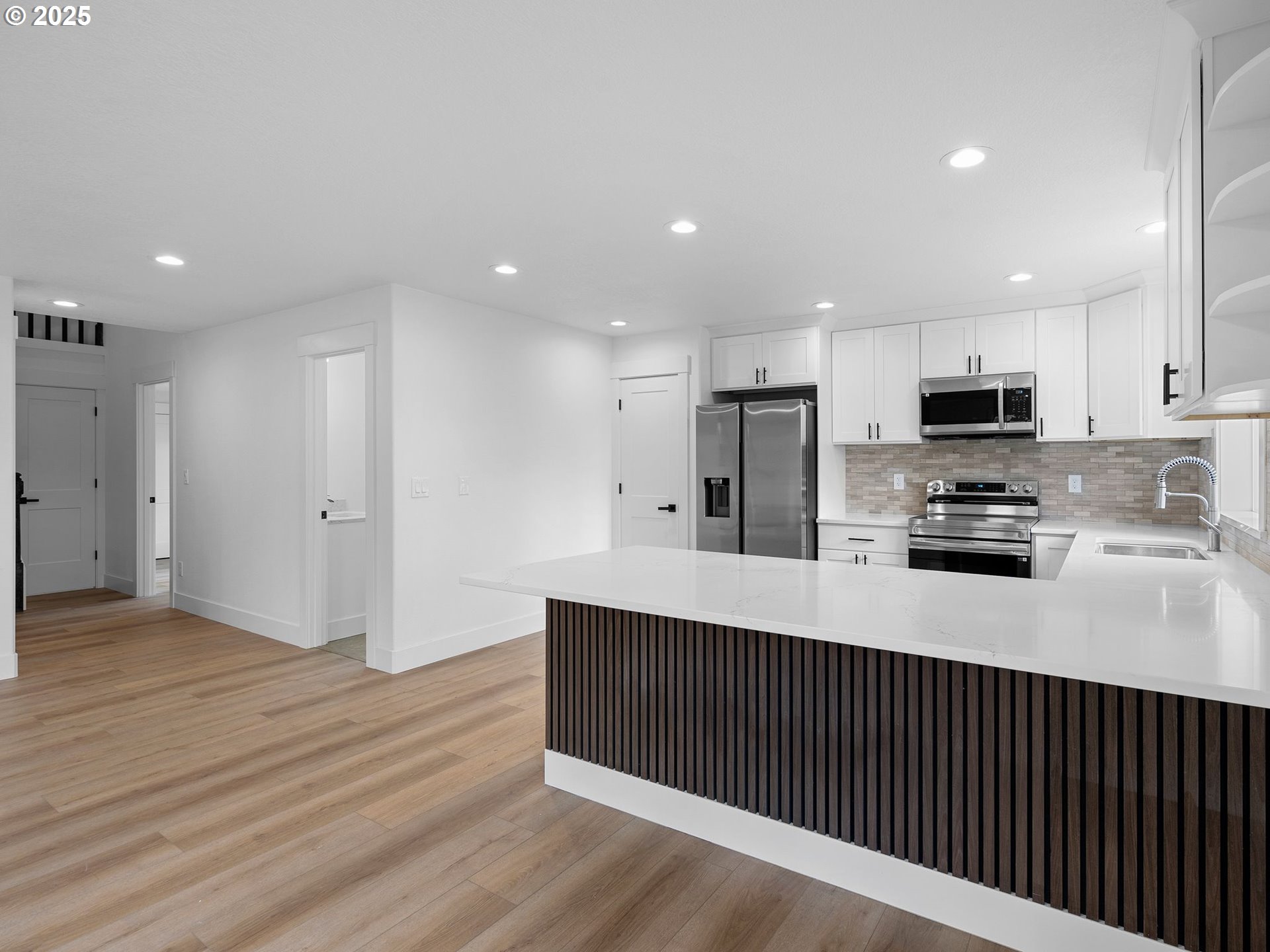 220 Hansen Road Kalama, WA 98625 - Photo 8 of 48