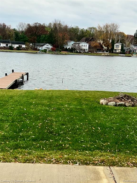 8065 South Portage Road Jackson, MI 49201 - Photo 6 of 41