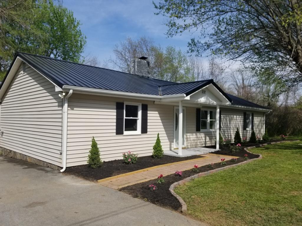 232 Lynn Road Johnson City, TN 37604 - Photo 1 of 27 Photo 1