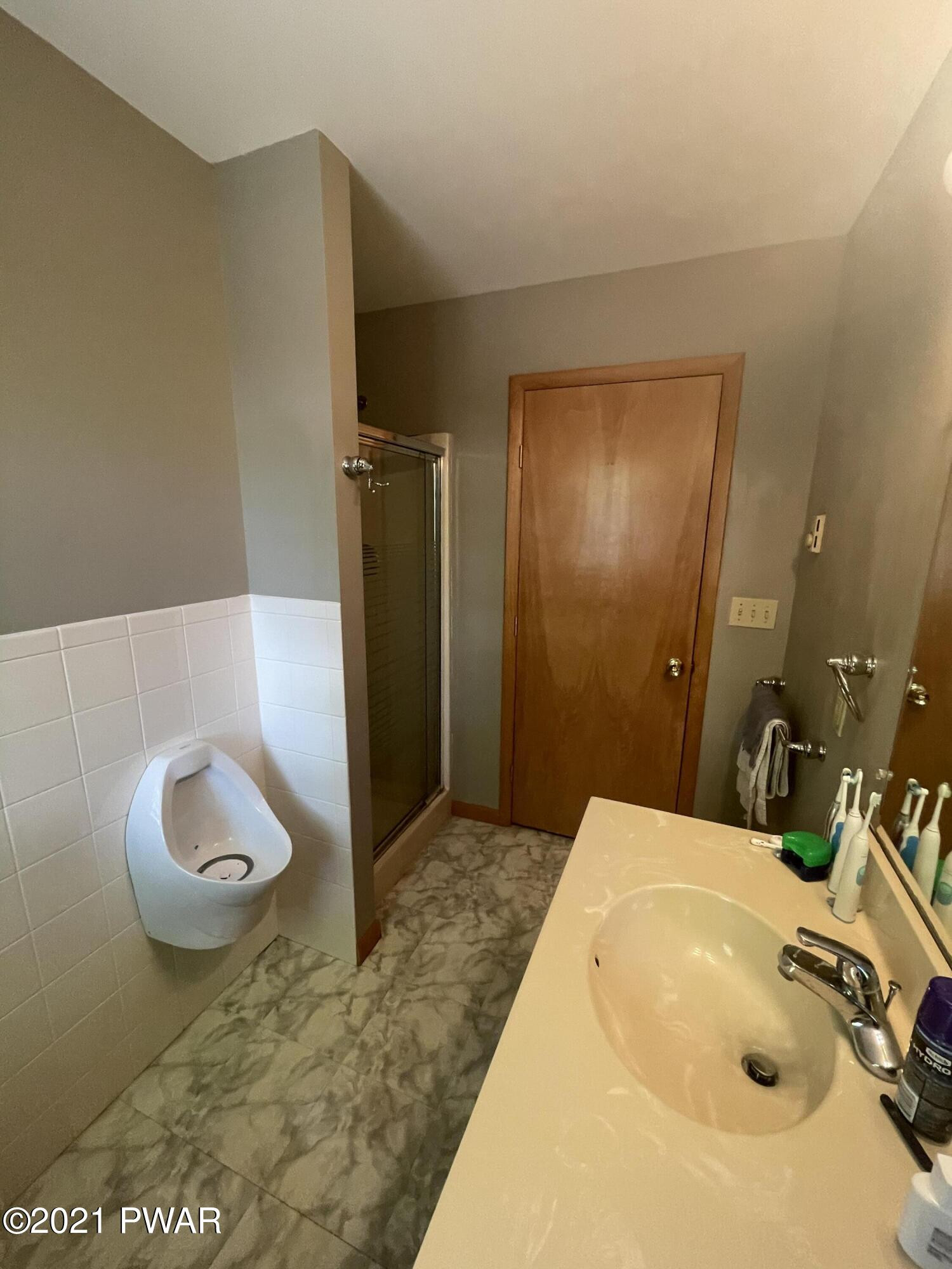 102 Elm Road Tafton, PA 18464 - Photo 23 of 42 3A7705CF-2B85-473A-8CAF-56101E294311