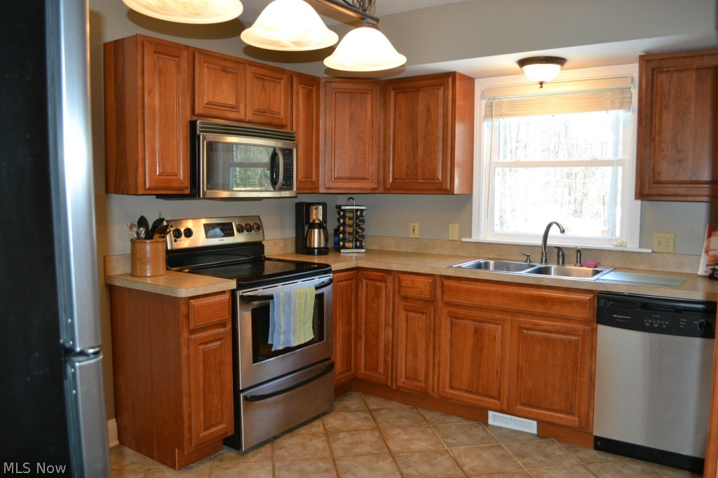 16550 Valley Road Chagrin Falls, OH 44023 - Photo 6 of 25