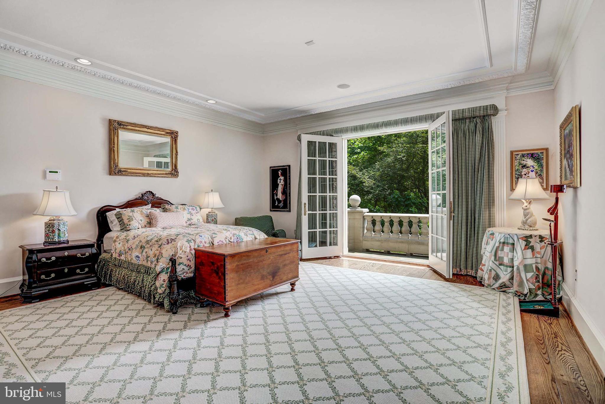 7984 Georgetown Pike McLean, VA 22102 - Photo 28 of 57