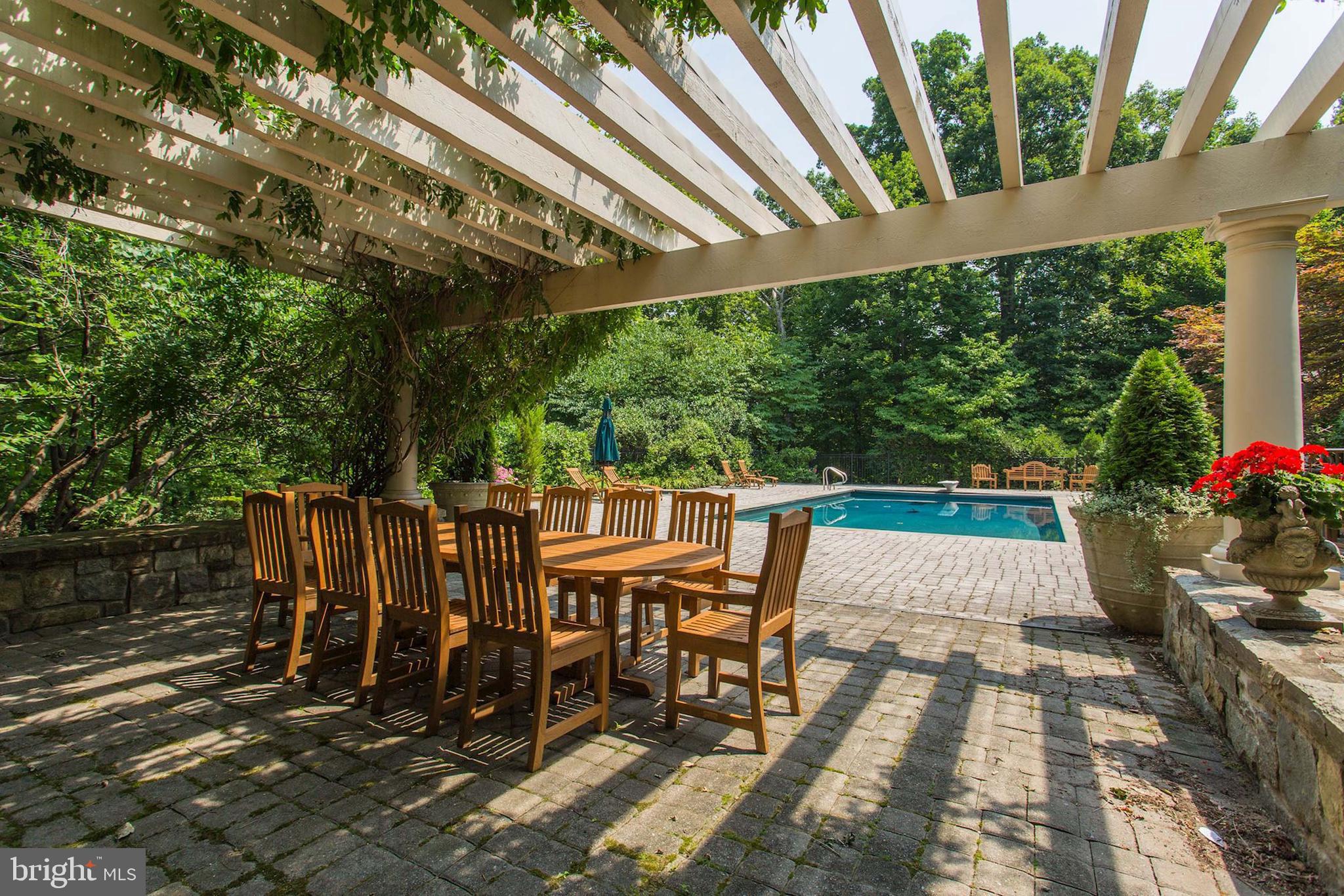 7984 Georgetown Pike McLean, VA 22102 - Photo 53 of 57