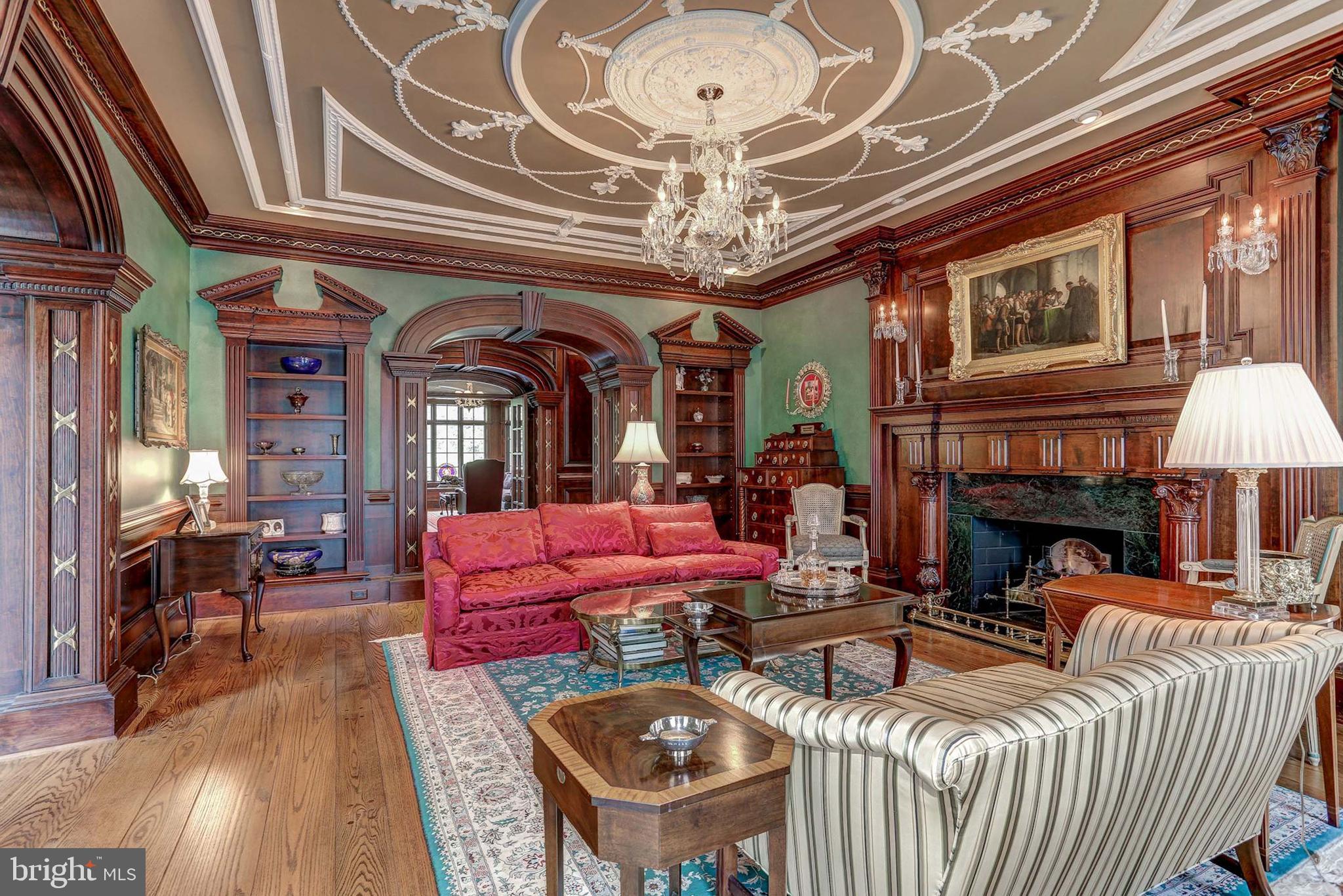 7984 Georgetown Pike McLean, VA 22102 - Photo 8 of 57