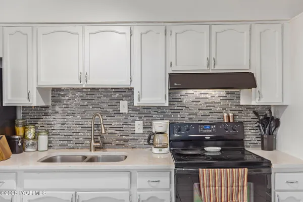 $350,000 | 8151 West Clarendon Avenue, Phoenix, AZ 85033