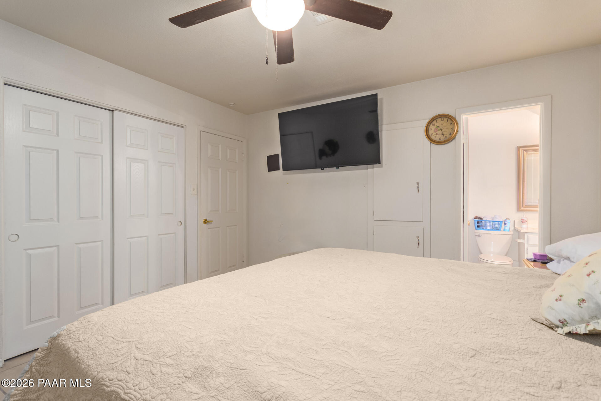 8151 West Clarendon Avenue Phoenix, AZ 85033 - Photo 14 of 46 14 - Claredon